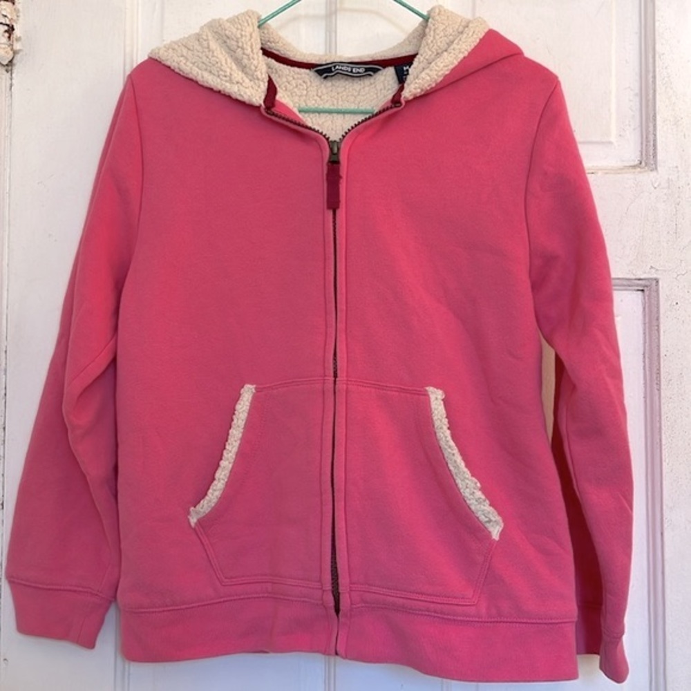 Lands’ End girls pink fleece jacket in size medium 10/12
